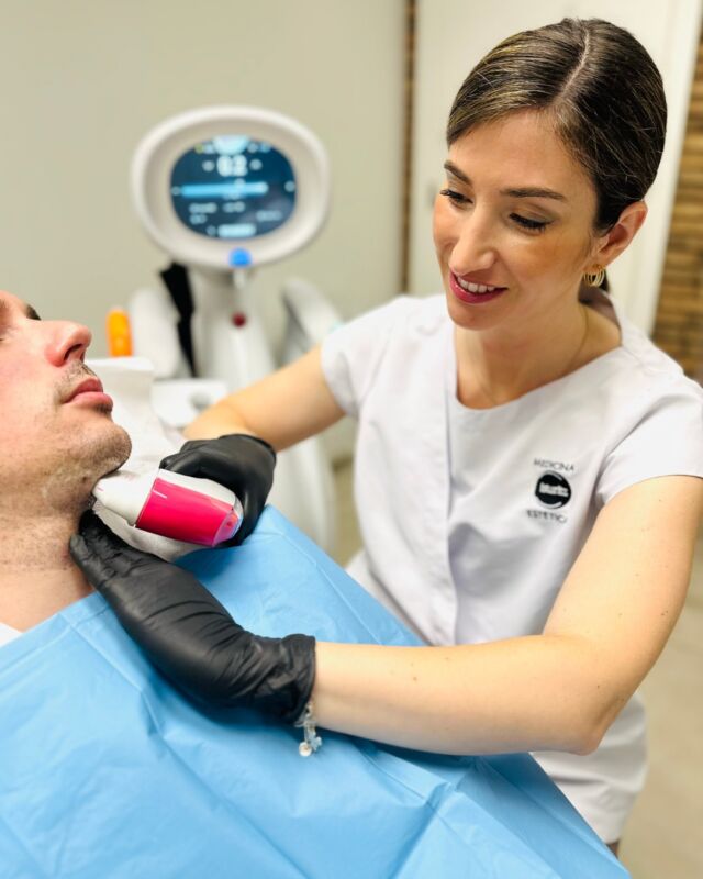 🔬 ¿Por qué elegir Ultraformer MPT?
Es una de las tecnologías más efectivas para combatir los signos del envejecimiento, brindando resultados naturales y duraderos sin dolor ni cirugía.

Ideal para quienes buscan:

1️⃣Prevención de la flacidez
2️⃣Rejuvenecimiento facial sin cirugía
3️⃣Un tratamiento no invasivo, rápido y efectivo

¿Buscas un tratamiento no invasivo para combatir la flacidez y mejorar la textura de tu piel? ¡El Ultraformer MPT Facial es lo que necesitas!

#clinicaestetica #ultraformer #ultraformermpt #clinicaisturitz #anitage #medicinaestetica #tratamientofacial #flacidez #colageno #rejuvenecimientofacial